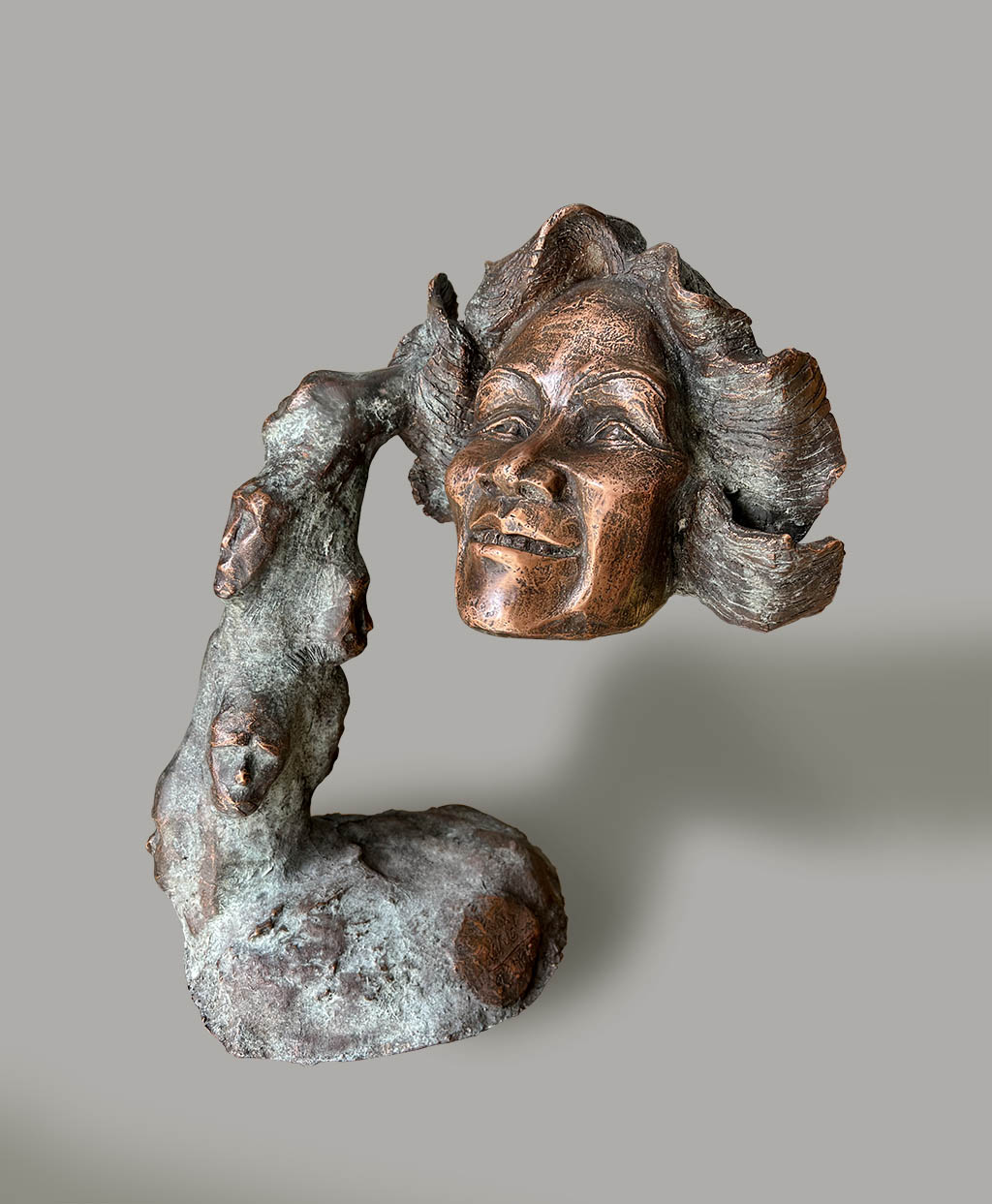 ĐKG Phùng Chý Thu